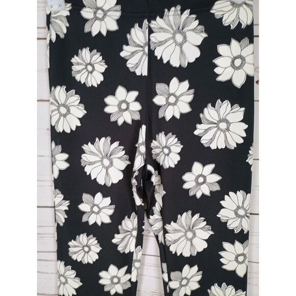 NWT Billabong Hang Loose Black White Floral Boho Pull On Flare Knit Pants Size X - Picture 4 of 9